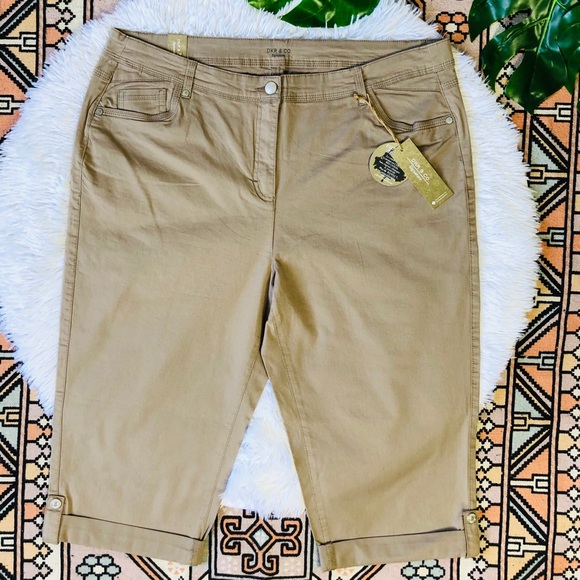 Women’s DKR & Co signature capris - Picture 4 of 8